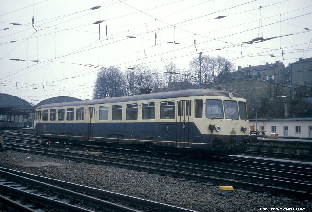 http://www.eisenbahnhobby.de/Aachen/247-3_515520_AachenHbf_1988-02-21_S.jpg