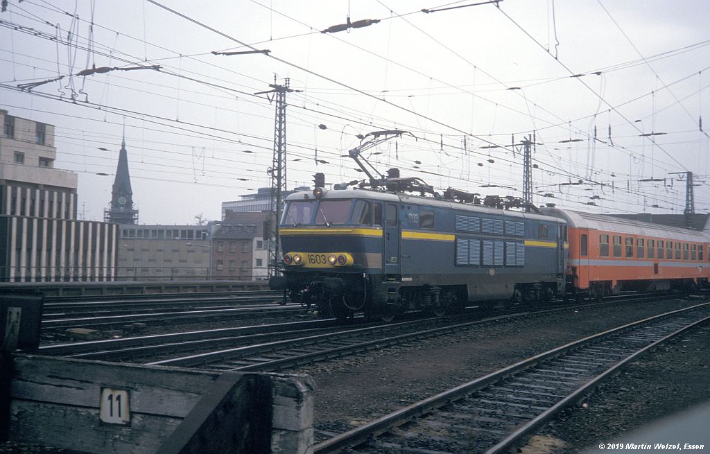 http://www.eisenbahnhobby.de/Aachen/247-9_1603_AachenHbf_1988-02-21_S.jpg