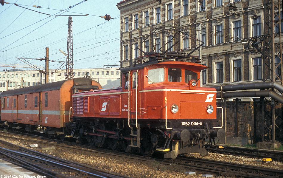 http://www.eisenbahnhobby.de/Budapest/254-3_1062-004_Wien-West_18-9-89_S.JPG