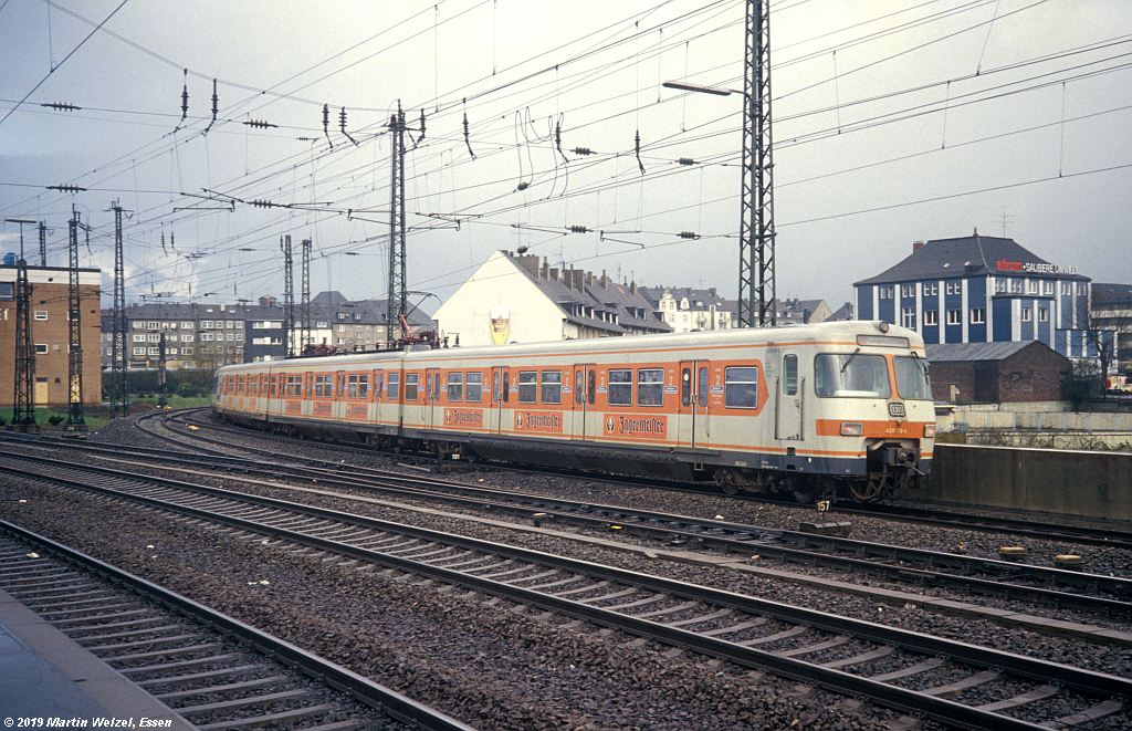 http://www.eisenbahnhobby.de/Essen/147-20_420136_EssenHbf_1980-04-08_S.jpg