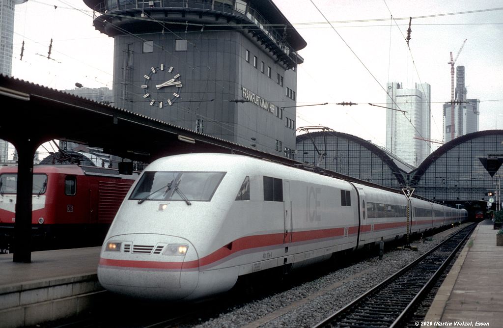 http://www.eisenbahnhobby.de/Frankfurt/296-8_401074_Frankfurt-M-Hbf_1996-09-18_S.jpg