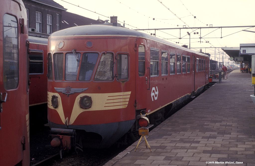 http://www.eisenbahnhobby.de/Holland/142-11_ABD48_Heerlen_1980-01-27_S.jpg