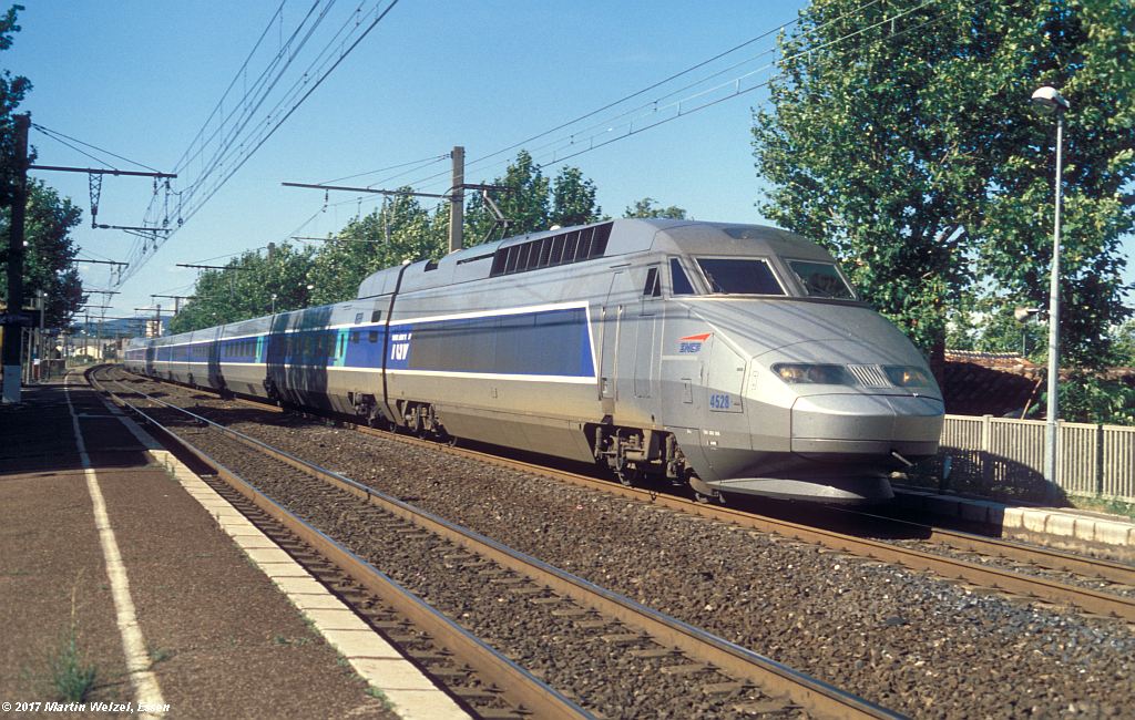 http://www.eisenbahnhobby.de/sncf/367-44_TGV380056_Frontignan_6-7-99_S.jpg