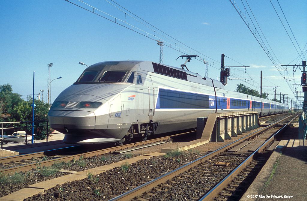 http://www.eisenbahnhobby.de/sncf/367-45_TGV380055_Frontignan_6-7-99_S.jpg
